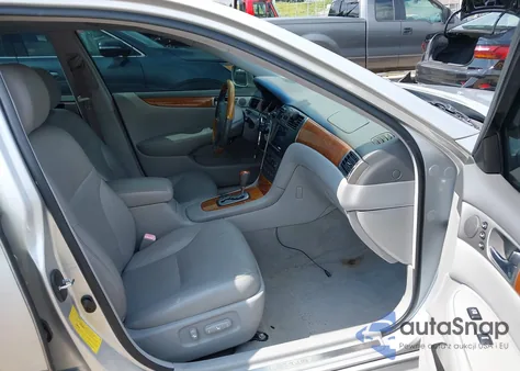 2005 Lexus Es 330 z USA, uszkodzony, nr VIN JTHBA30G655142625